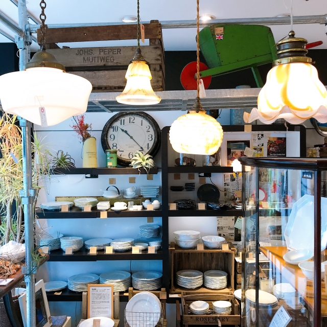 色々なアイテムを売っている雑貨屋さん